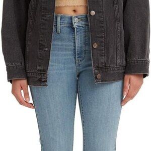 Levi's Women's 315 Shaping Bootcut Jean Size 2 Long W26 L32